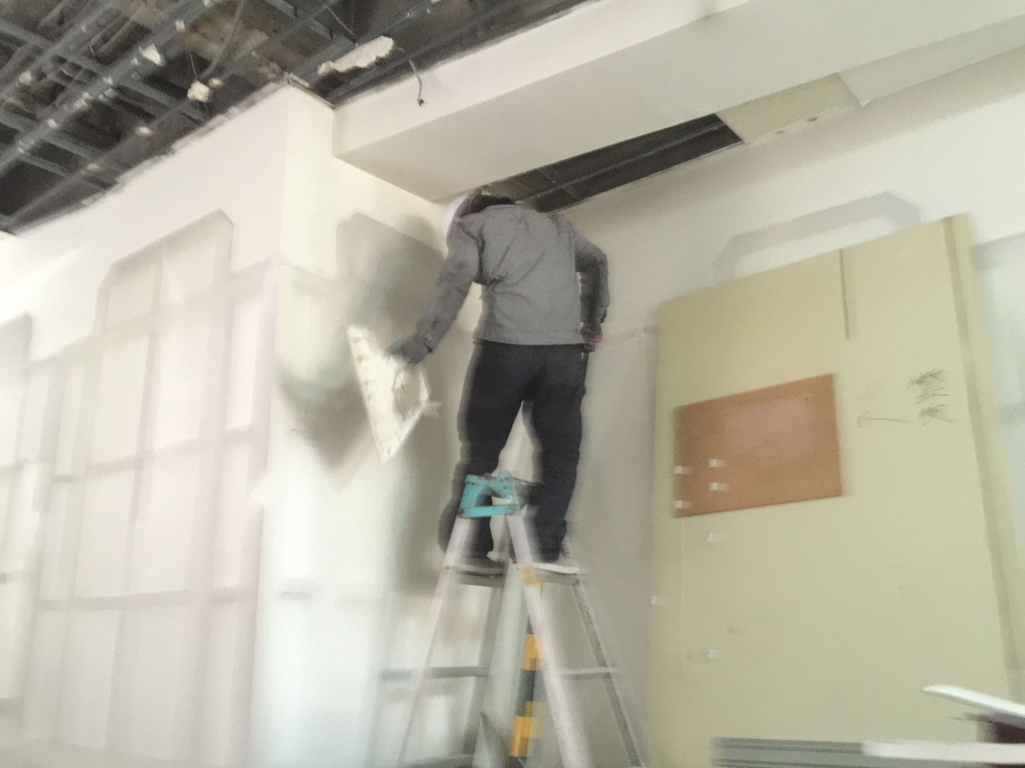 1階原状回復ー天井＆Pタイル剥がし (1)