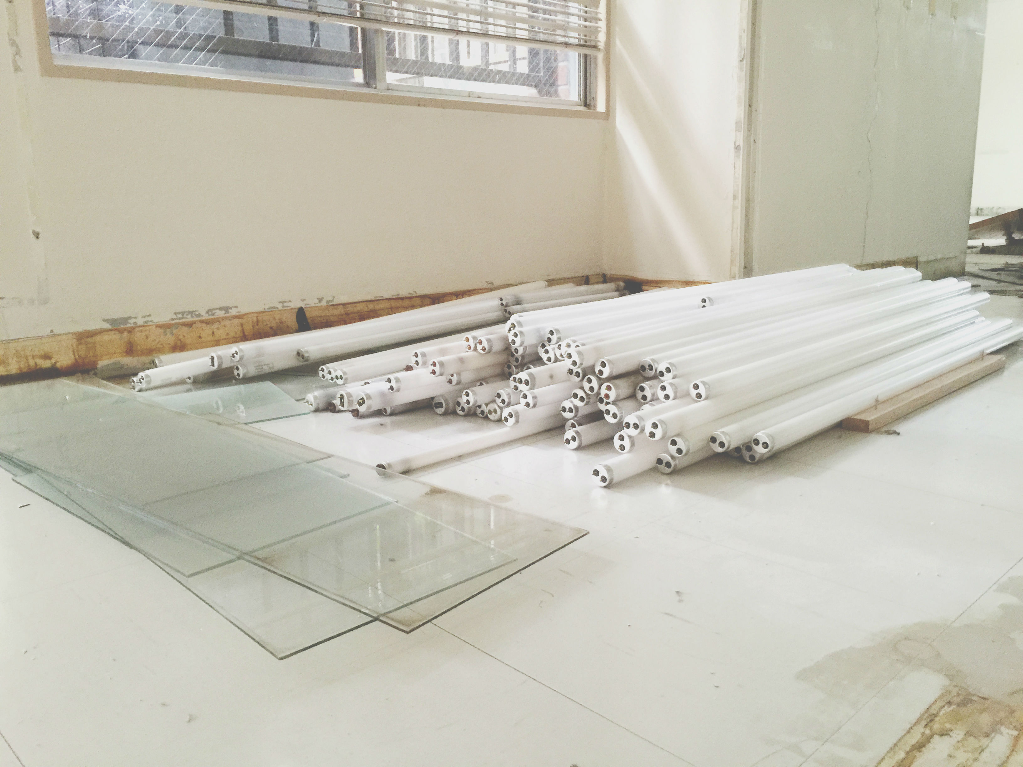 1階原状回復ー残存物の撤去 (1)