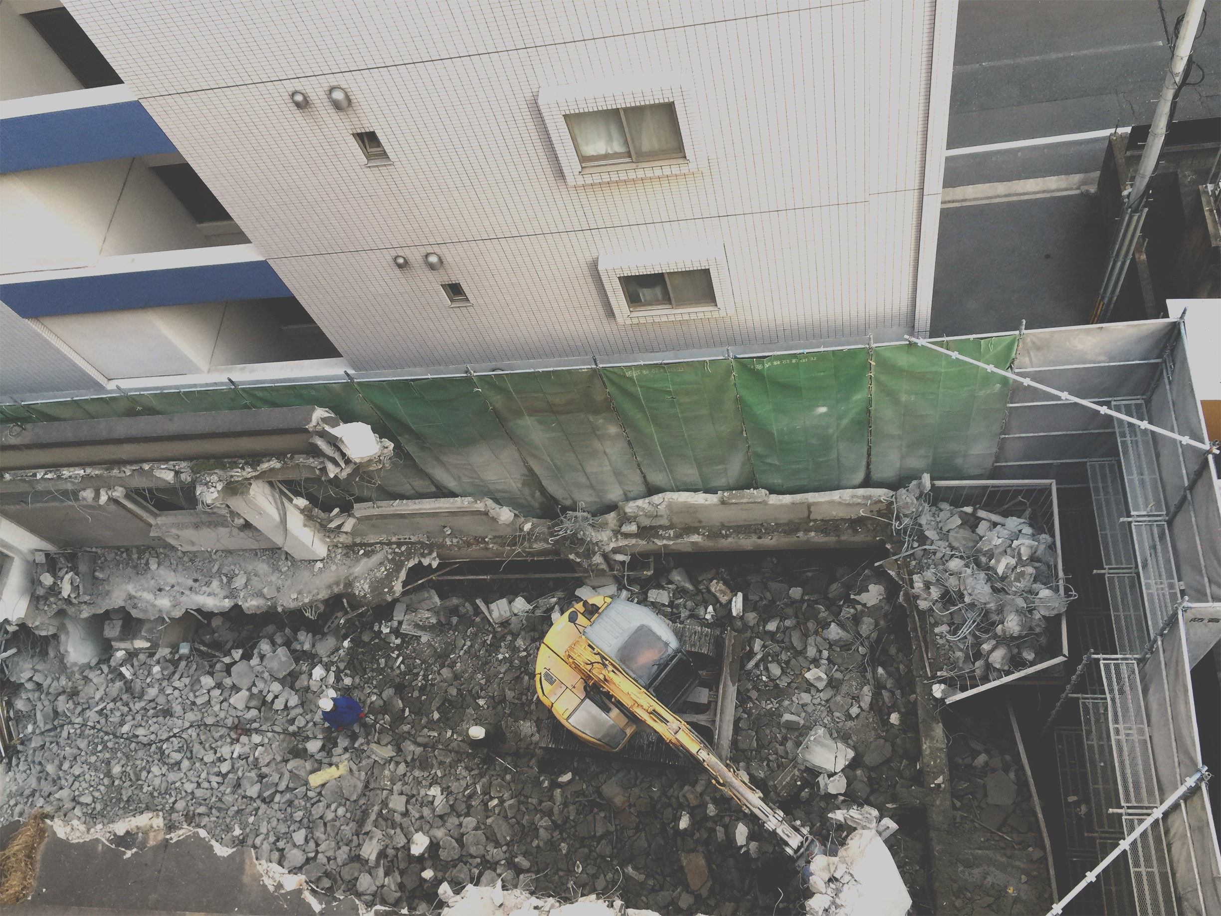 隣地の解体工事