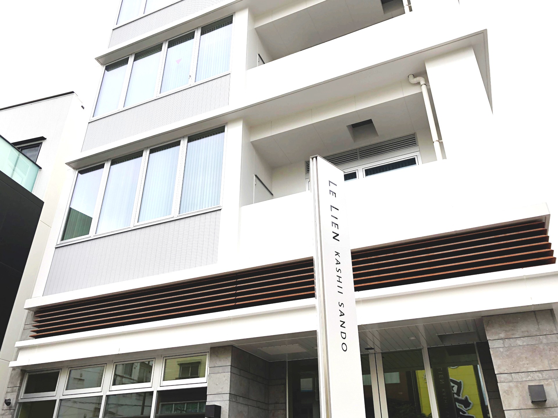 とある新築ビル