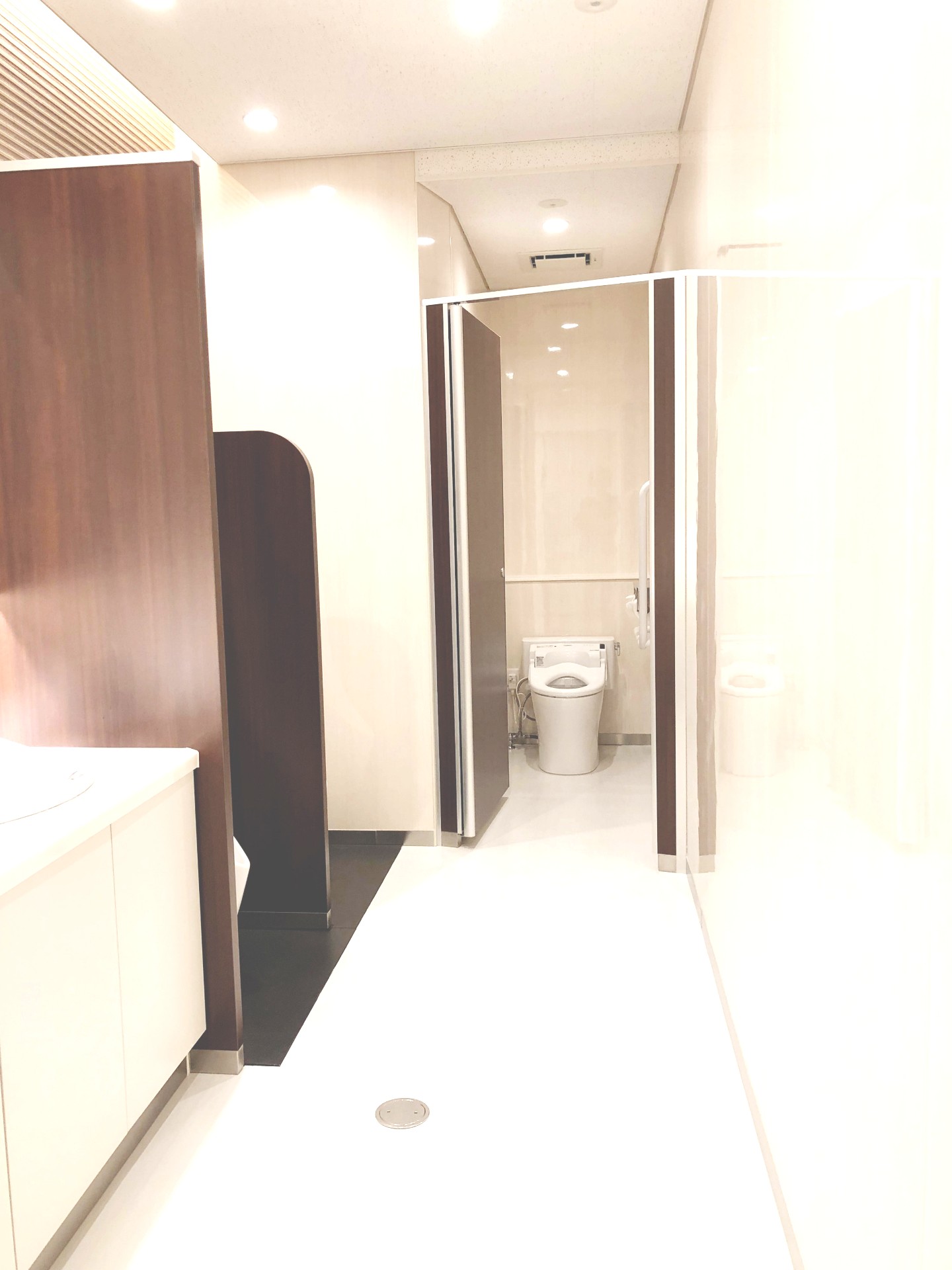 とある新築ビル