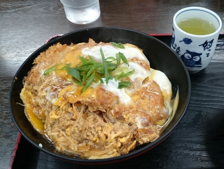 資さんうどんカツ丼